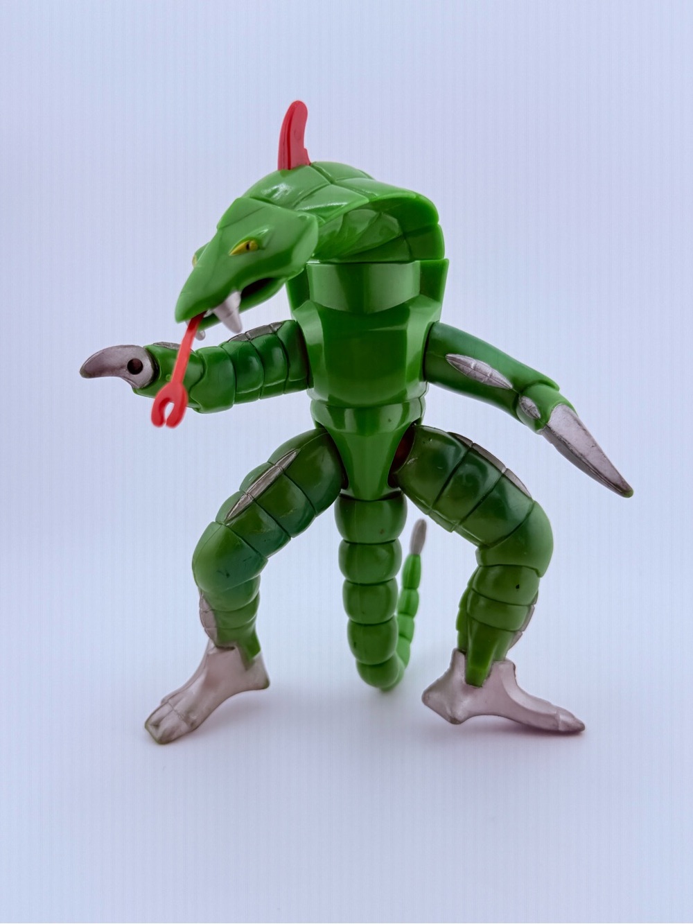 Vintage 1994 Power Rangers Space Aliens Darting Tongue Pythor Figure Bandai toy